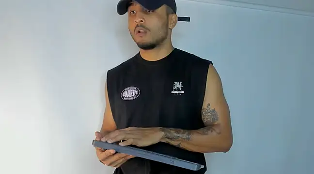 Snapshot of Mateo_Reales chatting on March 6, 2025, 3:57 am Mateo Reales online show from March 6, 2025, 3:57 am