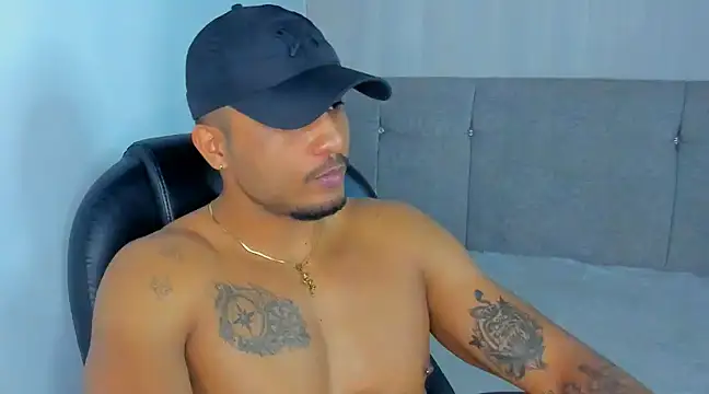 Snapshot of Mateo_Reales chatting on March 13, 2025, 8:59 am Mateo Reales online show from March 13, 2025, 8:59 am