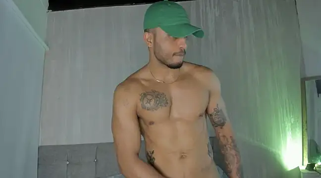 Snapshot of Mateo_Reales chatting on March 19, 2025, 3:30 am Mateo Reales online show from March 19, 2025, 3:30 am