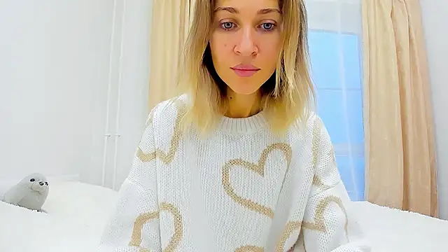 Snapshot of Mona_Cruz chatting on December 2, 2024, 5:26 am Mona Cruz online show from December 2, 2024, 5:26 am