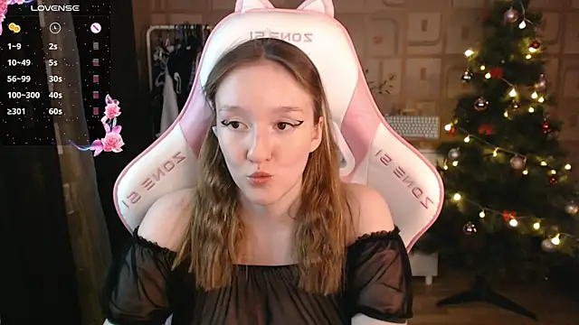 Snapshot of MoonlishSiren chatting on December 17, 2024, 7:37 pm MoonlishSiren online show from December 17, 2024, 7:37 pm