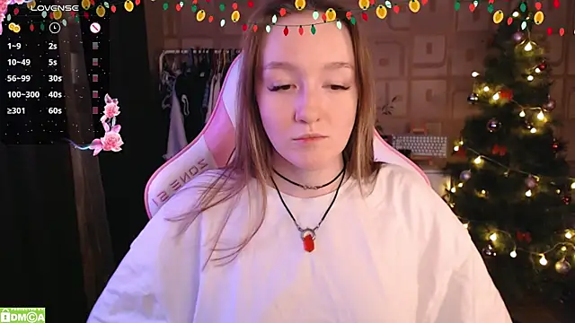 Snapshot of MoonlishSiren chatting on December 21, 2024, 6:12 pm MoonlishSiren online show from December 21, 2024, 6:12 pm