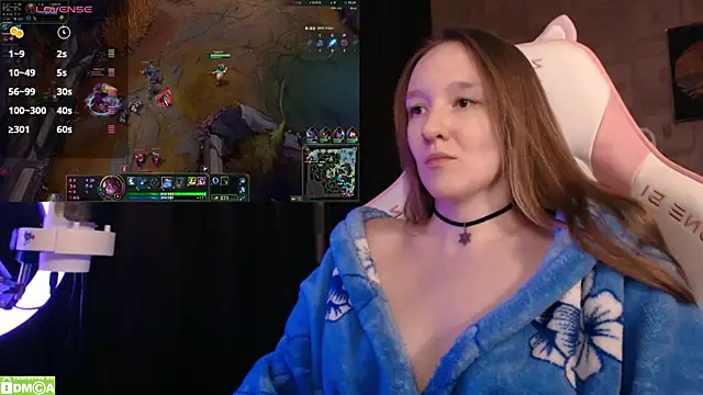 Snapshot of MoonlishSiren chatting on March 2, 2025, 9:11 pm MoonlishSiren online show from March 2, 2025, 9:11 pm