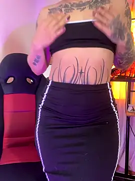 Snapshot of ValenGray chatting on October 24, 2025, 12:45 pm ValenGray online show from October 24, 2025, 12:45 pm