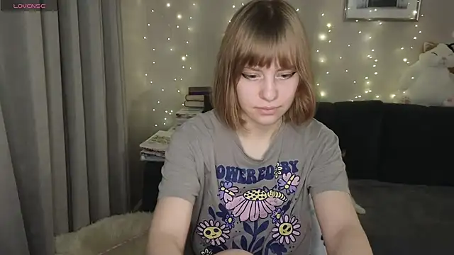 Snapshot of HermioneHHH chatting on January 19, 2025, 6:53 pm HermioneHHH online show from January 19, 2025, 6:53 pm