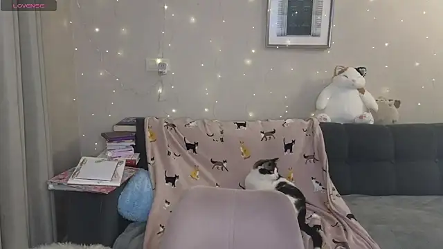 Snapshot of HermioneHHH chatting on January 20, 2025, 9:11 pm HermioneHHH online show from January 20, 2025, 9:11 pm