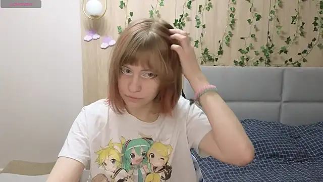 Snapshot of HermioneHHH chatting on February 19, 2025, 6:21 pm HermioneHHH online show from February 19, 2025, 6:21 pm