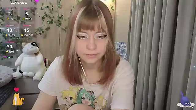 Snapshot of HermioneHHH chatting on October 20, 2025, 8:09 pm HermioneHHH online show from October 20, 2025, 8:09 pm