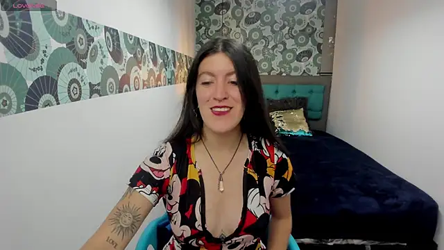 LiaCooper  online show from December 30, 2024, 11:59 am