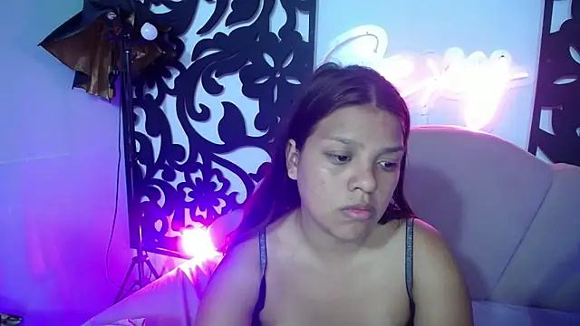 your little naughty1 online show from November 21, 2025, 2:10 am