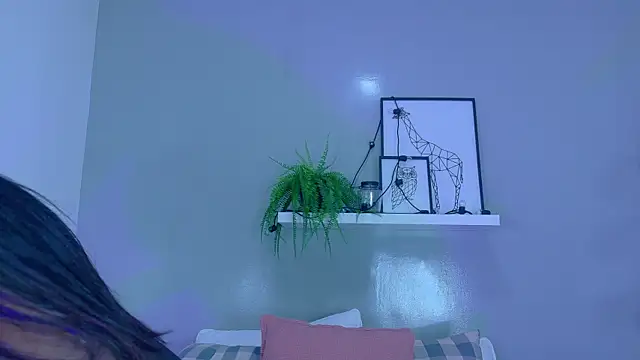 Snapshot of KendalMilleer chatting on September 18, 2025, 10:06 am KendalMilleer online show from September 18, 2025, 10:06 am