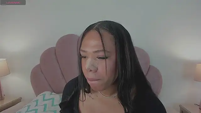 Snapshot of Nicole_Paradise chatting on September 15, 2025, 12:27 pm Nicole Paradise online show from September 15, 2025, 12:27 pm