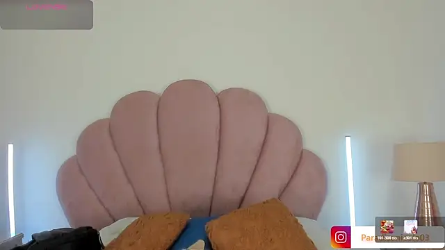 Snapshot of Nicole_Paradise chatting on June 13, 2026, 12:58 pm Nicole Paradise online show from June 13, 2026, 12:58 pm