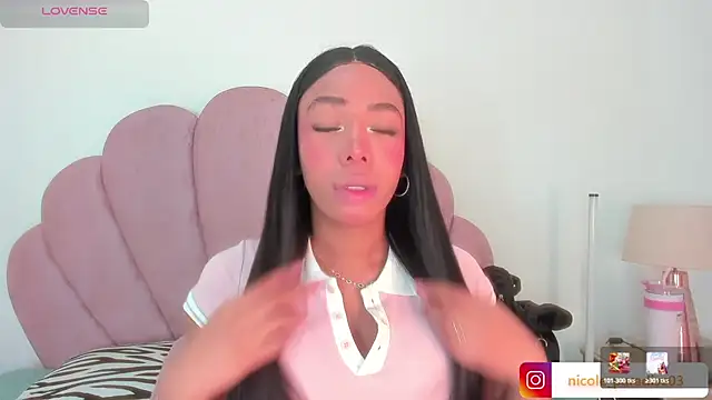 Snapshot of Nicole_Paradise chatting on July 20, 2026, 12:29 pm Nicole Paradise online show from July 20, 2026, 12:29 pm