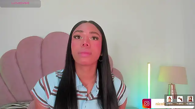 Snapshot of Nicole_Paradise chatting on July 21, 2026, 1:13 pm Nicole Paradise online show from July 21, 2026, 1:13 pm