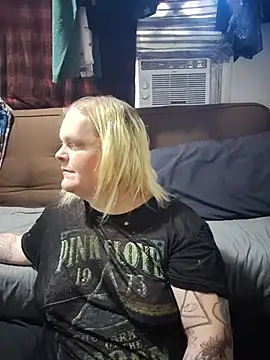 Trans Girl next door420 online show from June 16, 2026, 11:07 pm