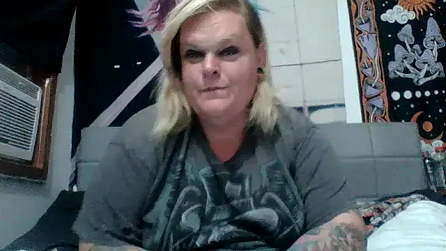 Snapshot of Trans_Girl_next_door420 chatting on July 4, 2026, 1:23 am Trans Girl next door420 online show from July 4, 2026, 1:23 am