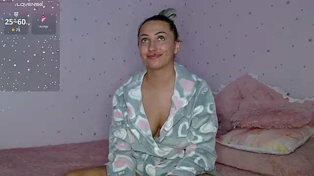 Snapshot of DeeaFUN25 chatting on November 26, 2025, 4:41 pm DeeaFUN25 online show from November 26, 2025, 4:41 pm