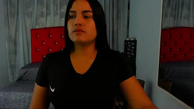 Snapshot of Cumming_Tiffani chatting on February 18, 2025, 12:39 pm Cumming Tiffani online show from February 18, 2025, 12:39 pm