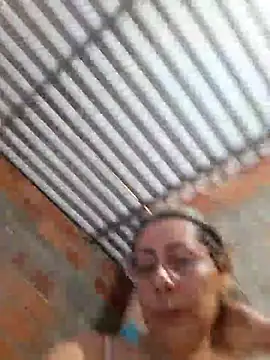 Snapshot of Mia-funny20 chatting on May 20, 2026, 8:04 pm Mia-funny20 online show from May 20, 2026, 8:04 pm