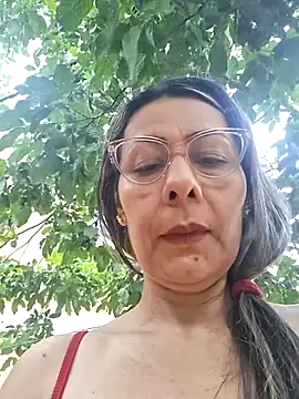 Mia-funny20 online show from June 22, 2026, 4:04 pm