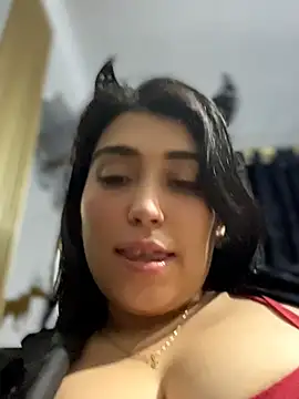 emma  cute   online show from April 28, 2026, 11:37 am