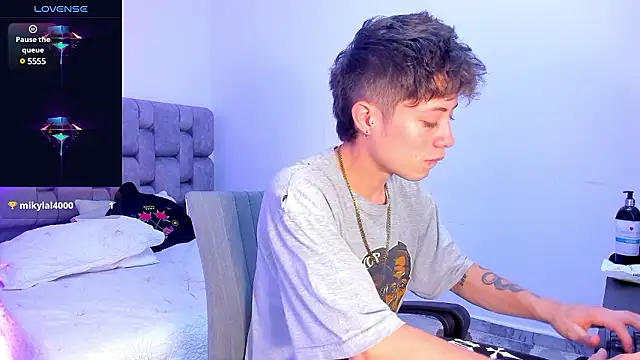 Snapshot of MarcusCollinss_ chatting on December 7, 2024, 3:19 pm MarcusCollinss online show from December 7, 2024, 3:19 pm