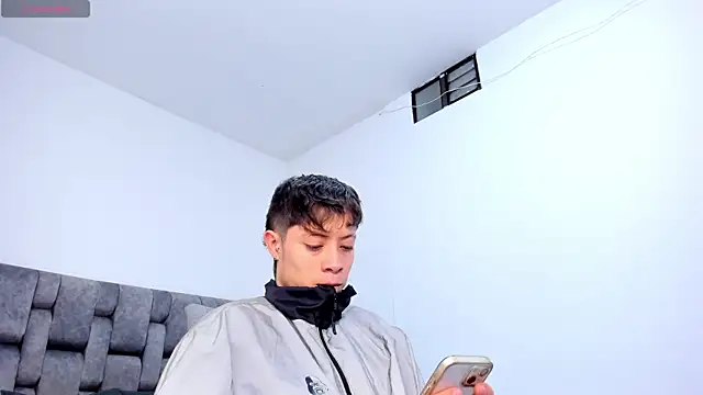 Snapshot of MarcusCollinss_ chatting on December 20, 2024, 12:16 pm MarcusCollinss online show from December 20, 2024, 12:16 pm