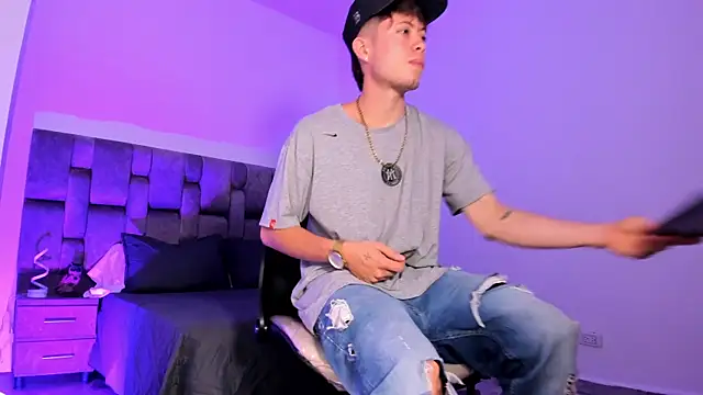 Snapshot of MarcusCollinss_ chatting on December 27, 2024, 3:15 pm MarcusCollinss online show from December 27, 2024, 3:15 pm