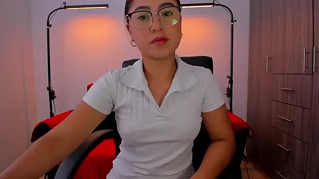 cloy baby   online show from September 27, 2025, 11:26 am