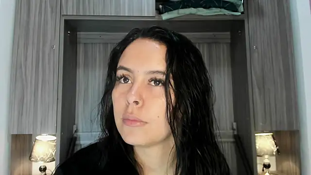 Snapshot of valerymeyerr chatting on June 3, 2026, 11:35 am valerymeyerr online show from June 3, 2026, 11:35 am