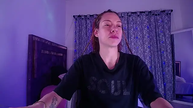 alejandrafitt online show from April 24, 2026, 3:20 am