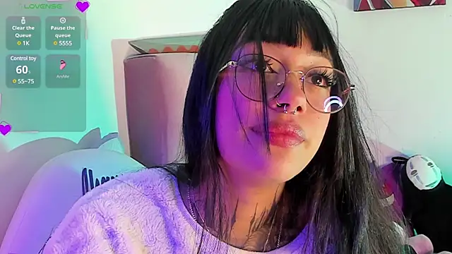 Snapshot of Akari1_Mischief chatting on December 31, 2024, 12:00 am Akari1 Mischief online show from December 31, 2024, 12:00 am