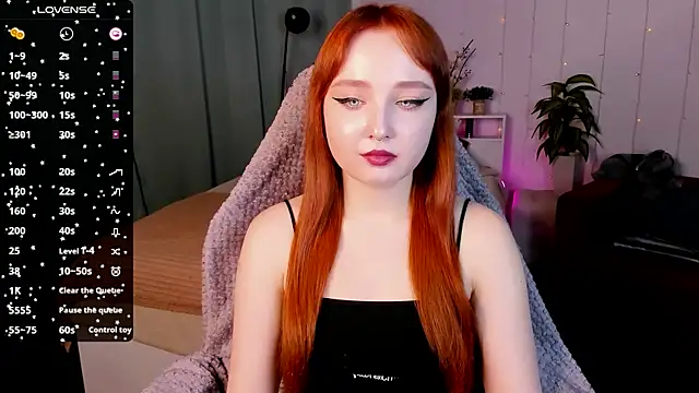 Snapshot of Emma_Chery chatting on February 27, 2025, 9:22 am Emma Chery online show from February 27, 2025, 9:22 am