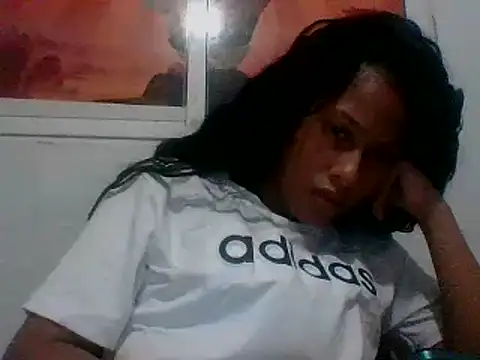 Snapshot of Kitra_New chatting on February 20, 2025, 3:23 am Kitra New online show from February 20, 2025, 3:23 am