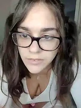 Snapshot of Miachan_LaGattinaVogliosa chatting on October 14, 2025, 3:02 pm Miachan LaGattinaVogliosa online show from October 14, 2025, 3:02 pm