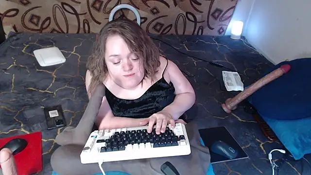 MiniNatalie online show from March 19, 2025, 2:59 am