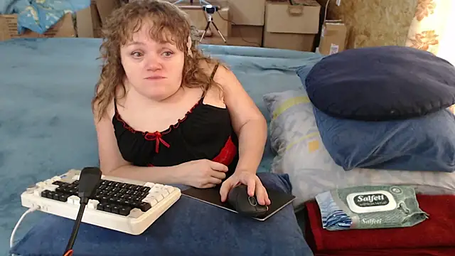 MiniNatalie online show from September 10, 2025, 5:40 am