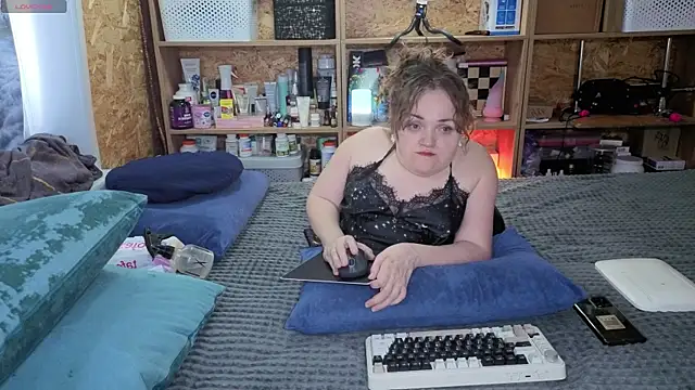 MiniNatalie online show from February 20, 2026, 9:21 am