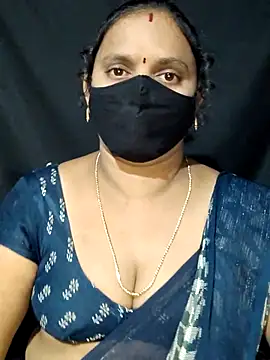 vintage-vibs online show from March 19, 2025, 5:50 pm