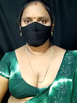 vintage-vibs online show from March 22, 2025, 5:41 pm