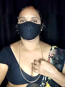 vintage-vibs online show from October 20, 2025, 5:46 pm