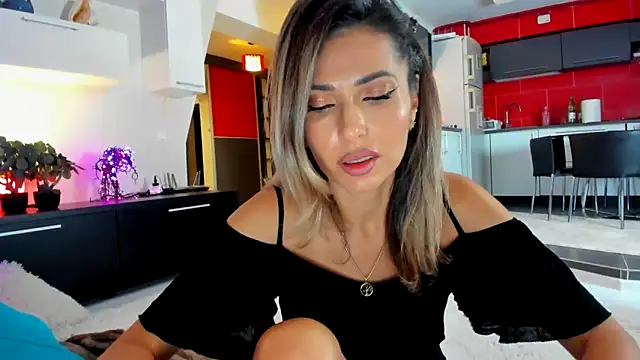 Snapshot of MissSmiley26 chatting on February 6, 2025, 10:32 pm MissSmiley26 online show from February 6, 2025, 10:32 pm