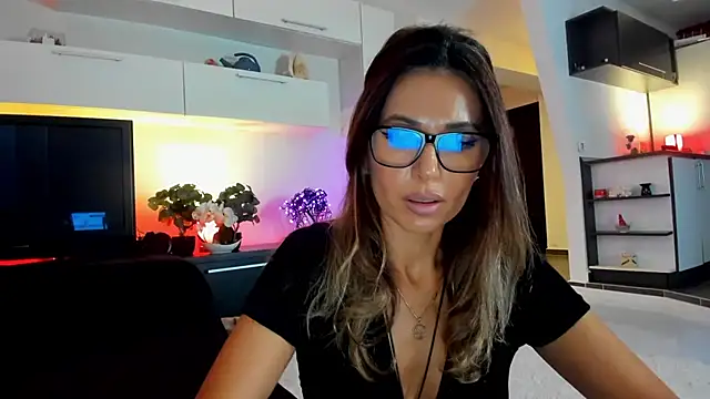 Snapshot of MissSmiley26 chatting on October 16, 2025, 7:59 pm MissSmiley26 online show from October 16, 2025, 7:59 pm