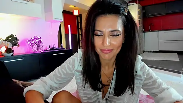 Snapshot of MissSmiley26 chatting on November 7, 2025, 9:26 pm MissSmiley26 online show from November 7, 2025, 9:26 pm