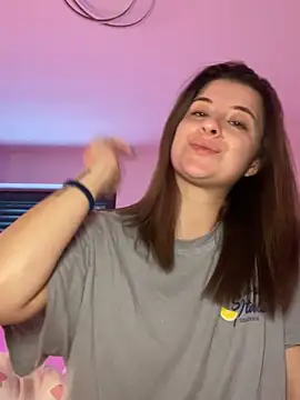 Snapshot of Mia-Minou chatting on September 14, 2025, 11:09 am Mia-Minou online show from September 14, 2025, 11:09 am