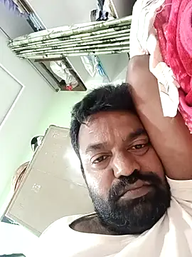 Snapshot of PVNRAO0831 chatting on October 7, 2025, 5:04 am PVNRAO0831 online show from October 7, 2025, 5:04 am