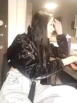 Snapshot of Isabella_21x chatting on February 1, 2025, 12:26 pm Isabella 21x online show from February 1, 2025, 12:26 pm