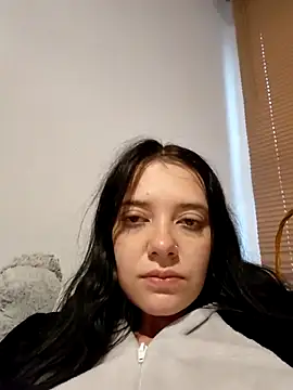 Isabella 21x online show from February 5, 2026, 11:48 am