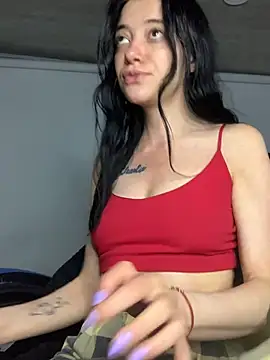Snapshot of Isabella_21x chatting on May 10, 2026, 10:31 am Isabella 21x online show from May 10, 2026, 10:31 am